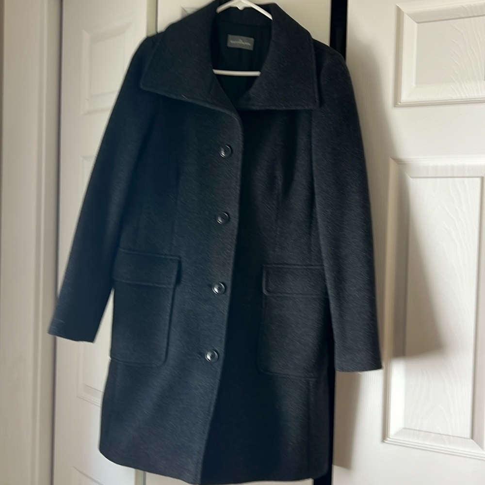 Classic LL Bean Signature brand winter coat size 10